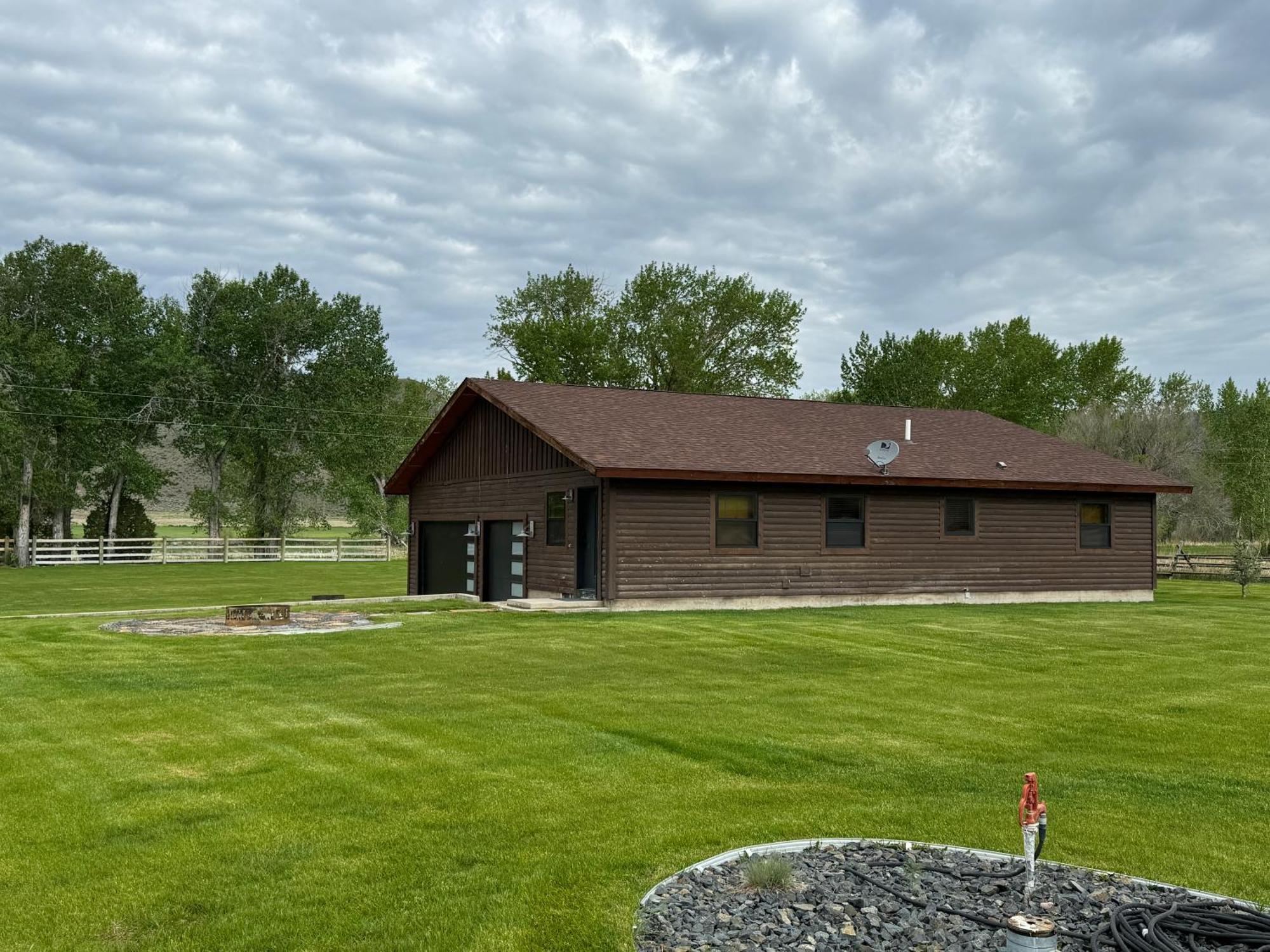 Sportsman Lodge Melrose Mt Butte Extérieur photo